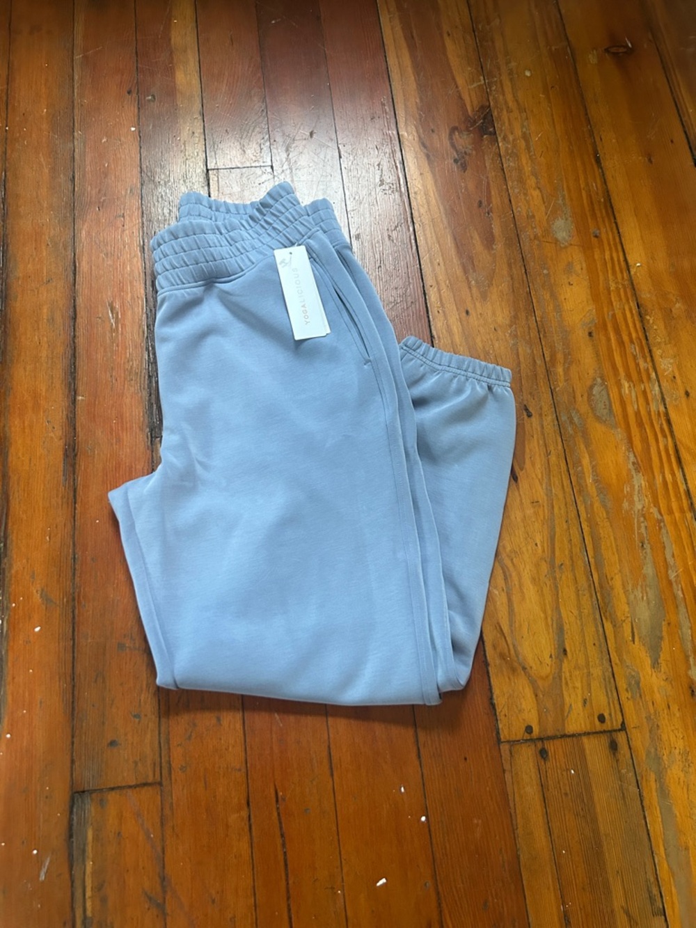 Yogalicious Wash Softlite New Flow Jogger Pants in Cloudmist - Picture 3 of 10